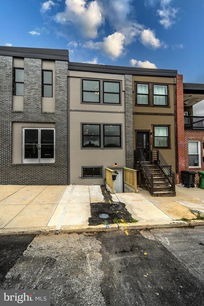 Building Photo - 1115 N Collington Ave