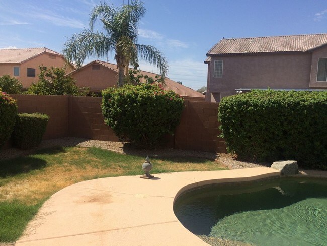 Building Photo - Beautiful 3 bed/2 bath home 85048
