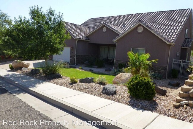 Building Photo - 2 br, 2 bath House - 683 Crystal Dr
