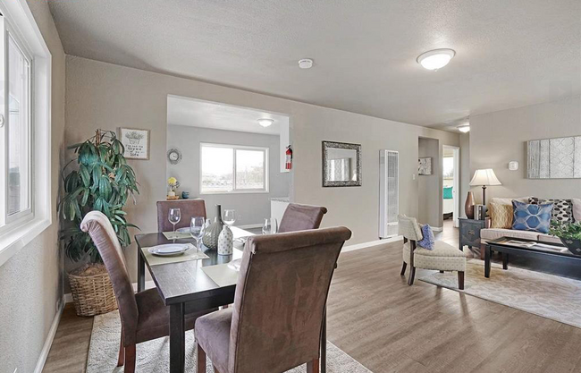 Foto del edificio - 1332 Emeric Avenue, Unit 1332 Emeric Ave