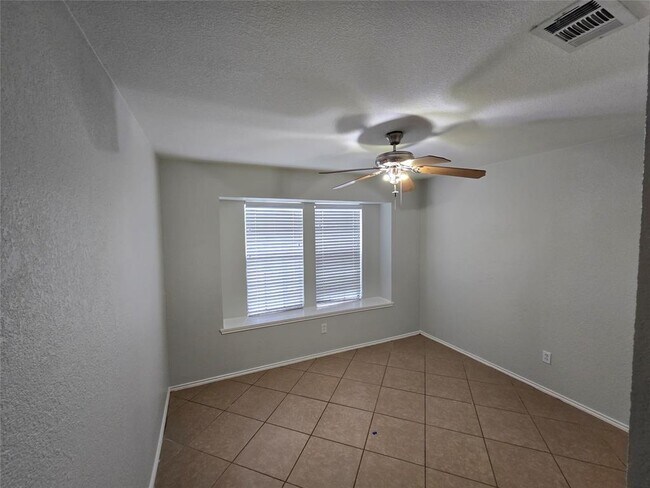 Foto del edificio - 16308 Edgemere Dr