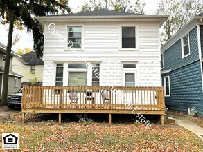 Building Photo - 1111 Maple Ave