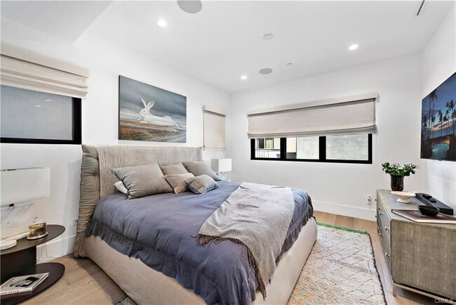 Foto del edificio - 616 1/2 Acacia Avenue, Newport Beach, CA 9...