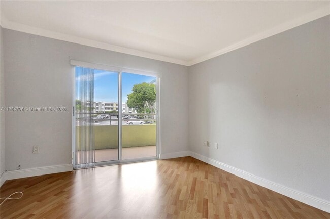 Building Photo - 10755 SW 108th Ave