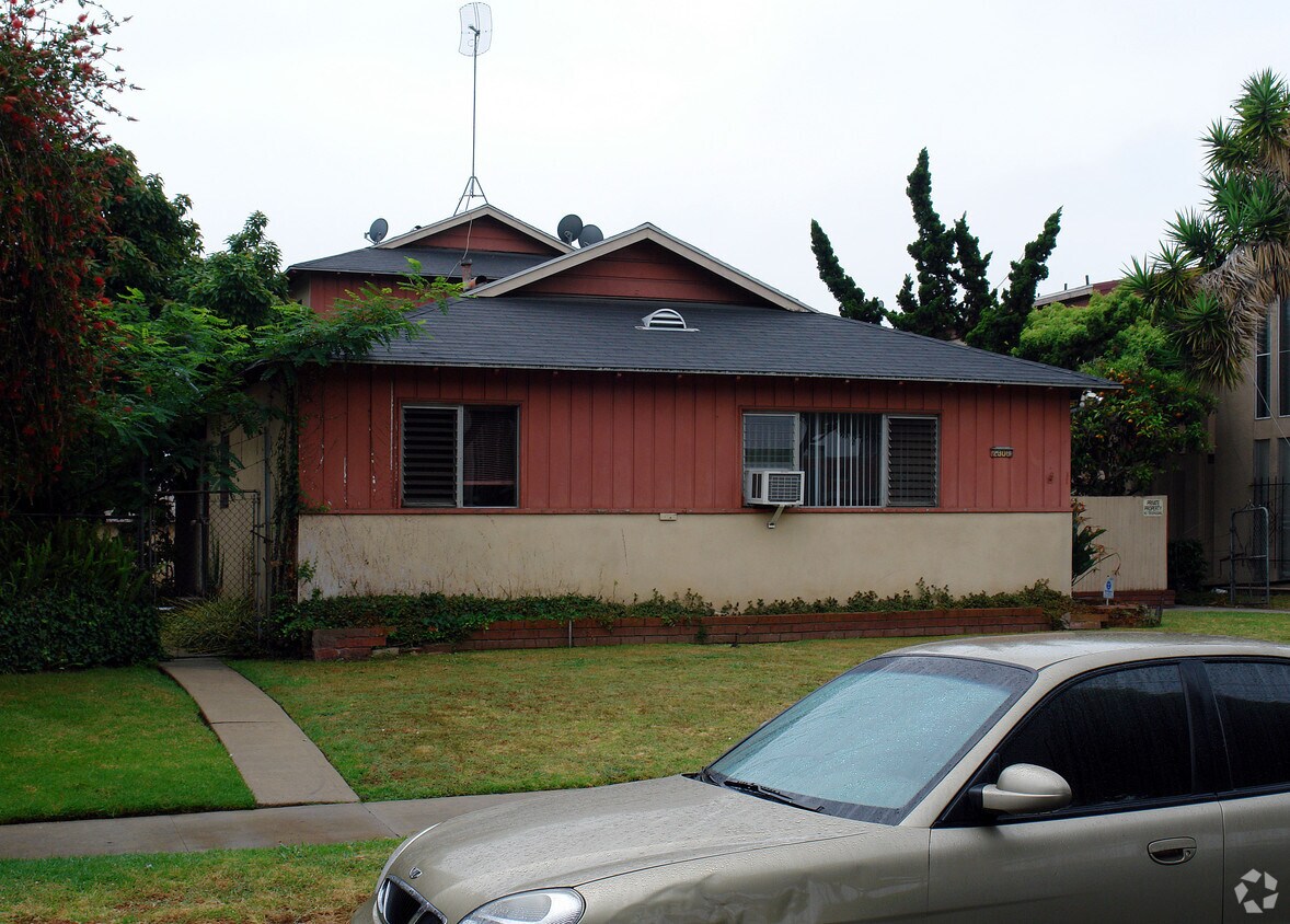Foto del edificio - 2308 W El Segundo Blvd
