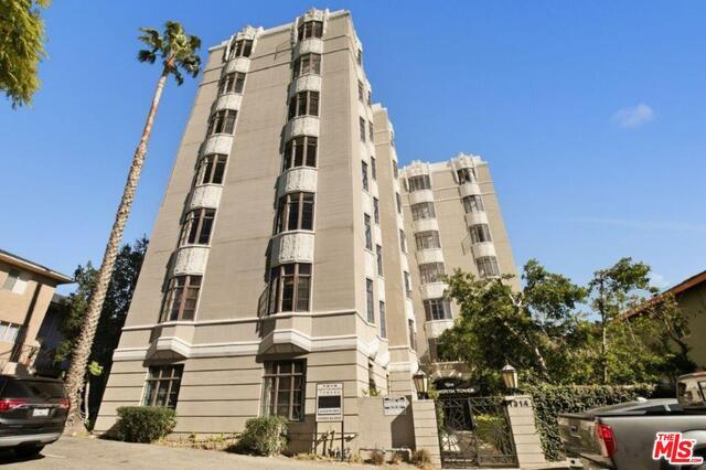 Building Photo - 1314 N Hayworth Ave