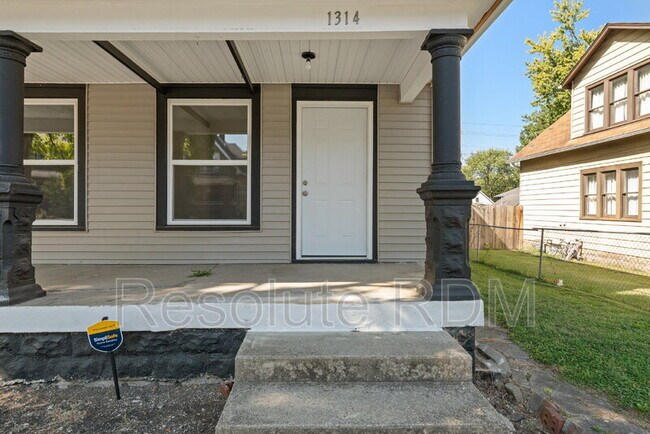 Building Photo - 1314 N Dearborn St