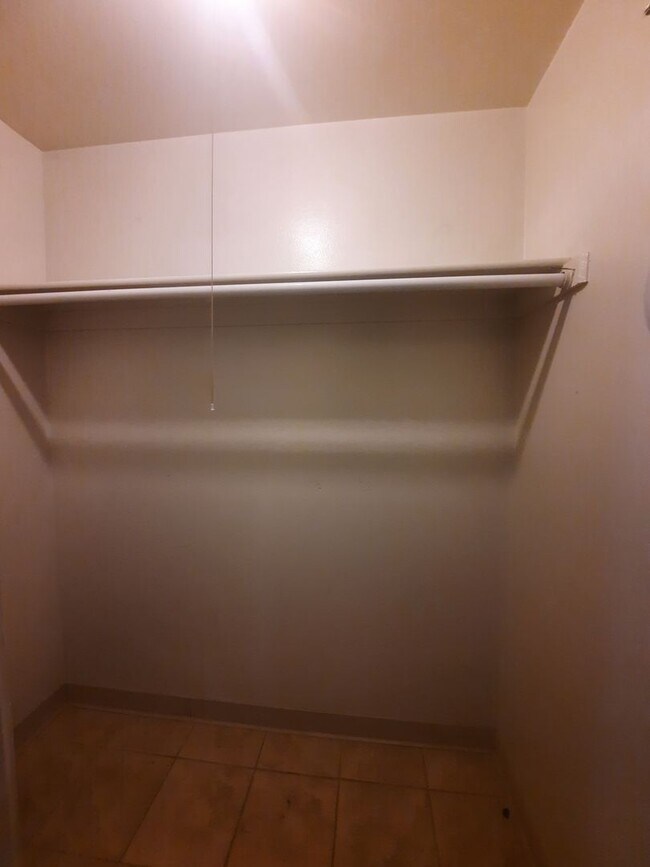 Building Photo - 2 bedroom near downtown Golden | Lots of natural light | Mountain views