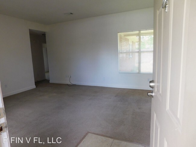 Building Photo - 2 br, 1 bath House - 60 Boreal Ct