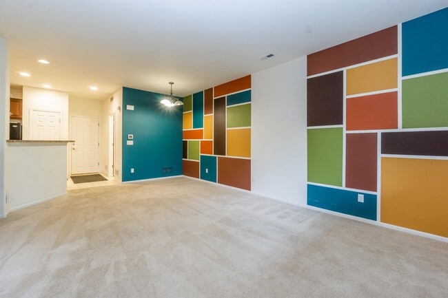 Building Photo - 11246 Osage Cir
