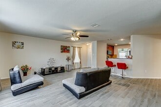 Building Photo - 21219 Fox Hillside Way