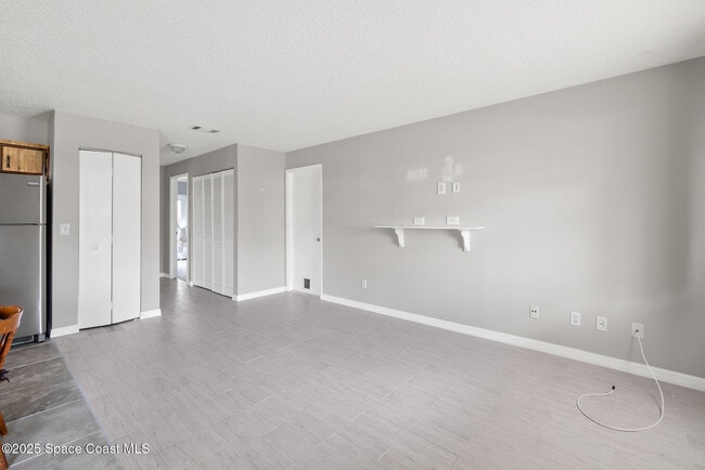Building Photo - 1712 Stewart Pl