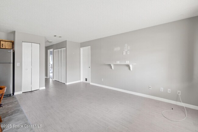 Foto del edificio - 1712 Stewart Pl