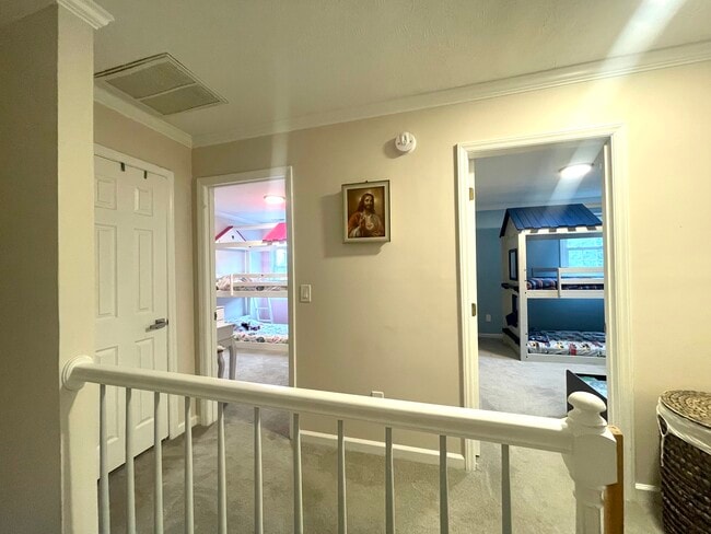 Building Photo - 6213 Strawfield Dr