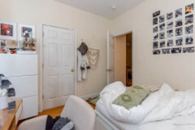 Foto del edificio - Brookline (BU) 3 BR apartment_9/1/26 (H&HW Included, Parking Available)