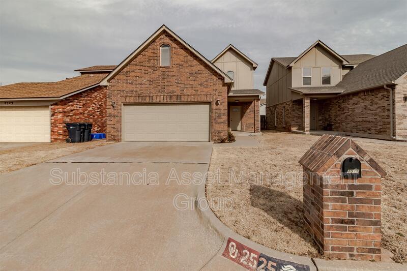 2525 Lee Ln, Oklahoma City, OK 73120 House for Rent in Oklahoma City