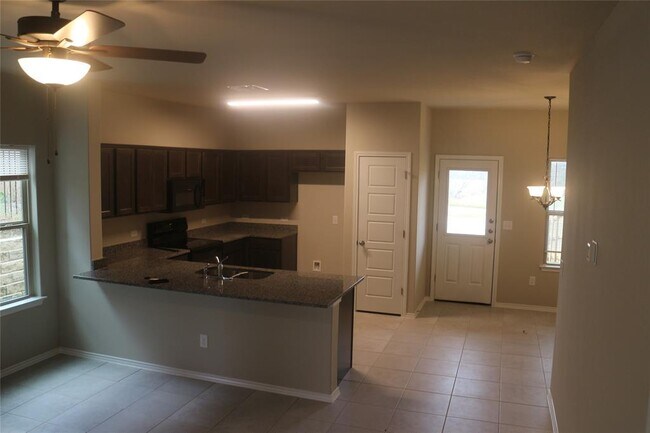 Foto del edificio - 122 Dodge Rd