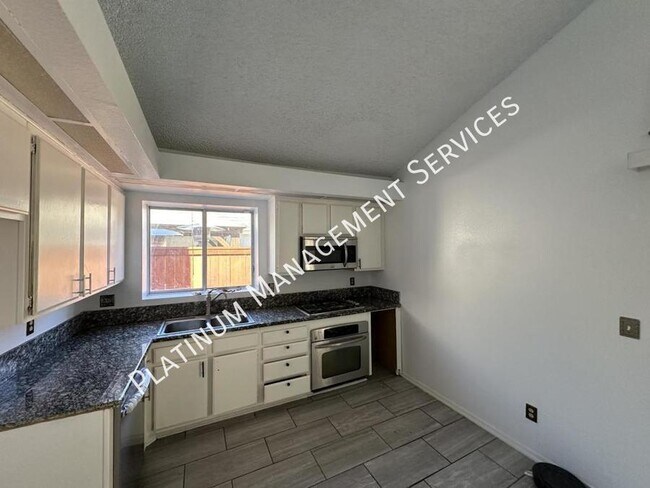 Foto del edificio - 36832 Goldenview Way