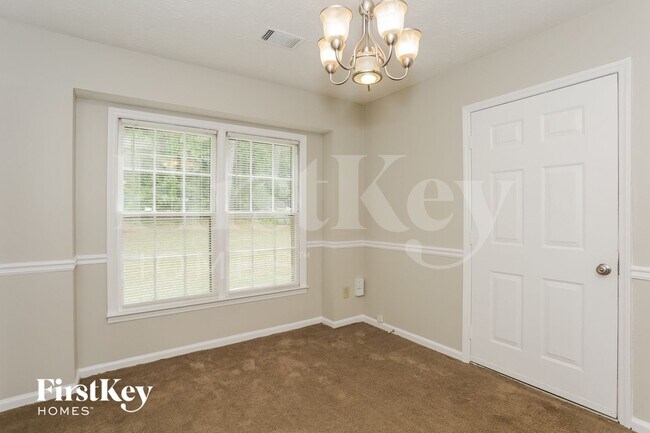Building Photo - 3900 Hadley Farm Dr