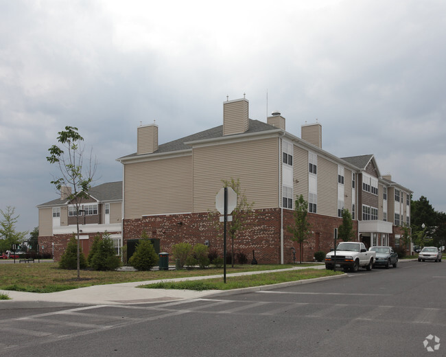 Foto del edificio - Village Green Apartments