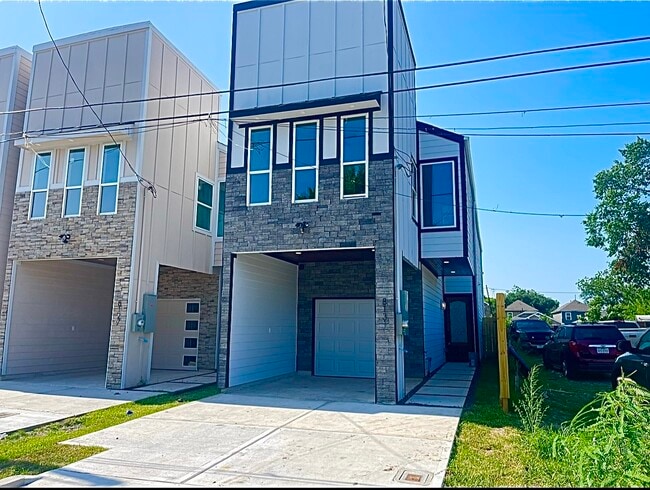 Foto del edificio - 8131 St Louis St