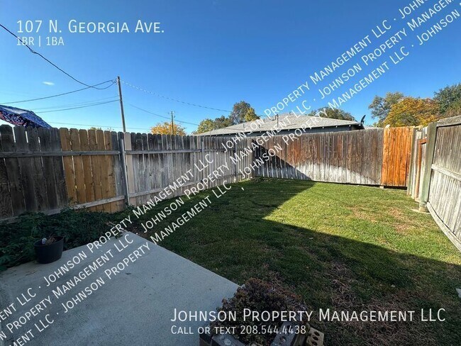 Foto del edificio - 107 N Georgia Ave