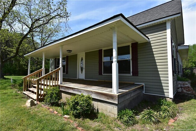 Building Photo - 363 Pace Ln