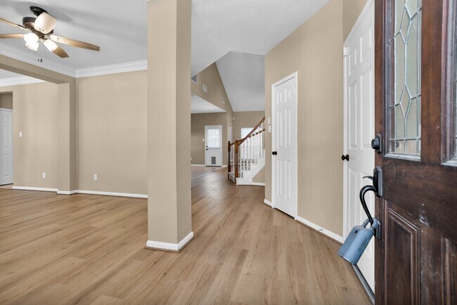 Building Photo - 20931 Deauville Dr