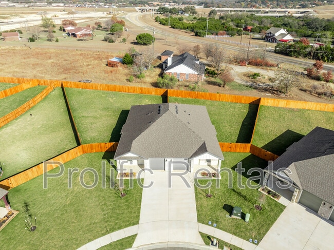 Foto del edificio - 111 Logan Ct