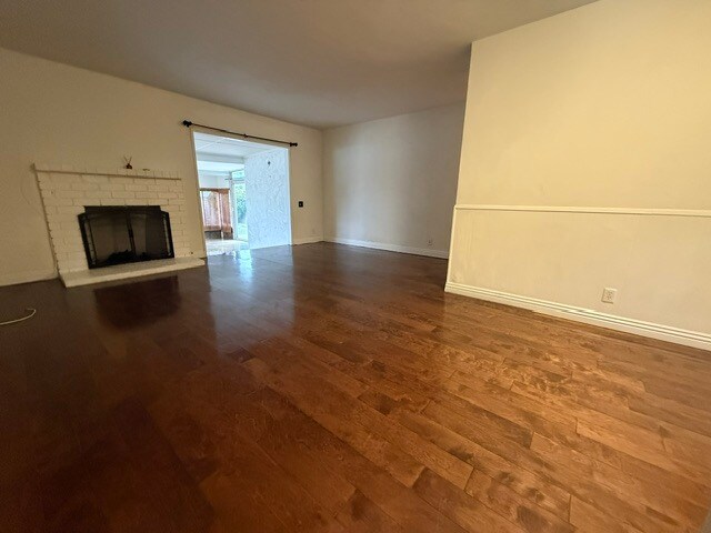 Foto del edificio - 8366 Tampa Ave