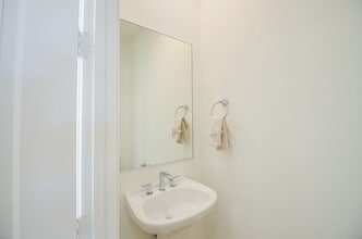 Building Photo - 6125 Cottage Grove Lake Dr