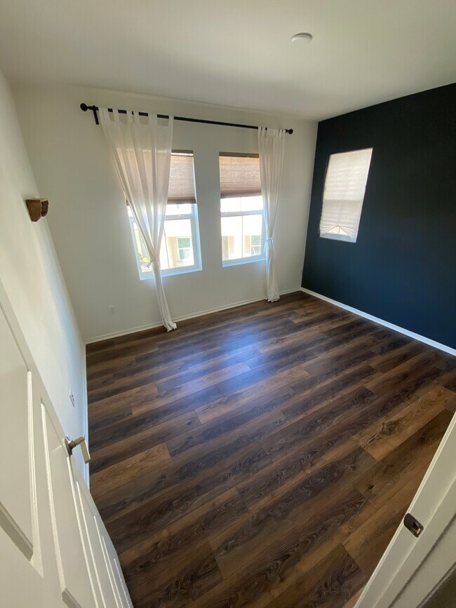 Foto del edificio - 5200 Beachside Ln
