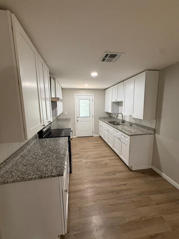 Foto del edificio - 923 Linn St