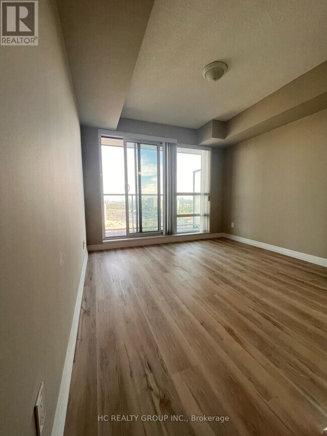 Photo du bâtiment - 2015-2015 Sheppard Ave E