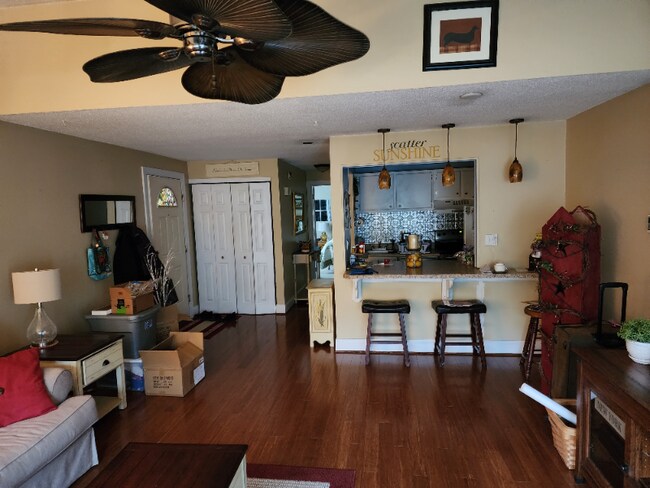 Foto del edificio - 220 Main St