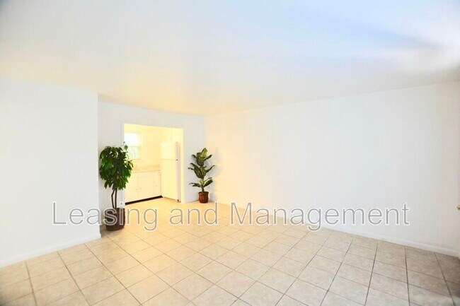 Foto del edificio - 650 Cornell St