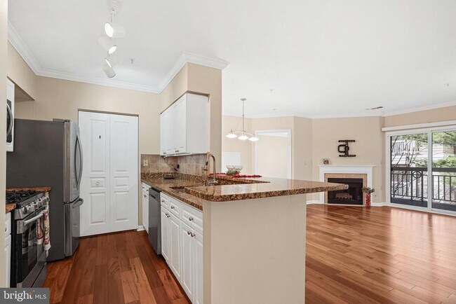 Foto del edificio - 2204 Westcourt Ln