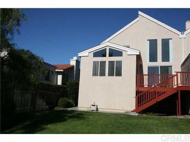Building Photo - 2415 Levante St