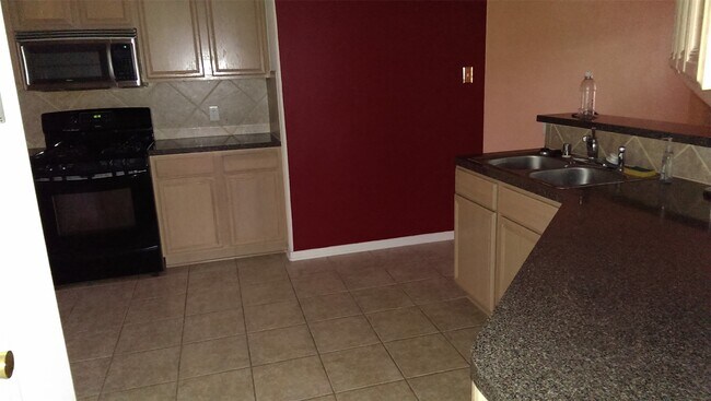 Foto del edificio - 19531 Hickory Meadow Ln