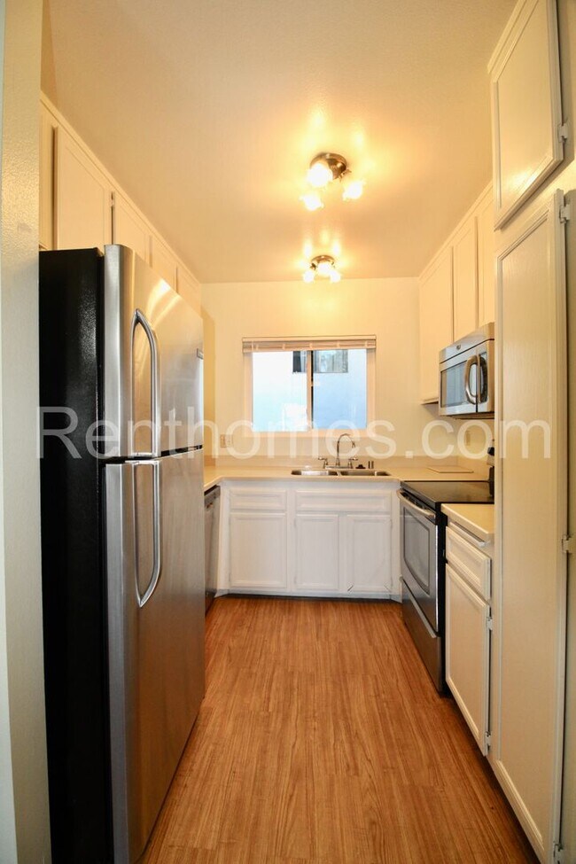 Foto del edificio - Allied Gardens, 6725 Mission Gorge Road #2...