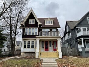 Building Photo - 2819 N Murray Ave