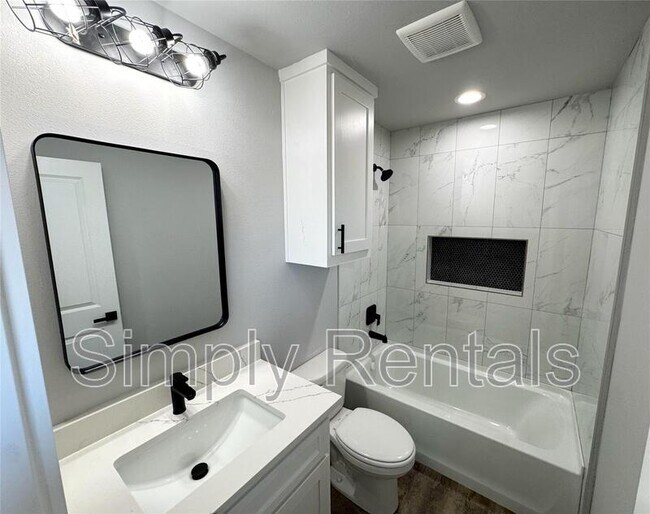 Foto del edificio - 2025 Stuart St