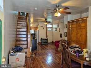Building Photo - 1242 Greylock St