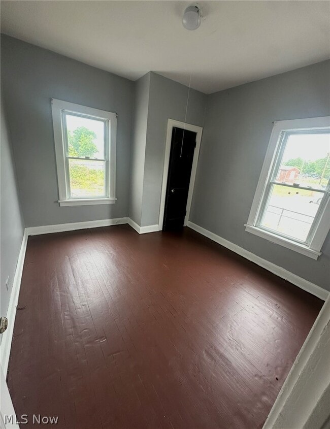 Foto del edificio - 3294 E 105th St