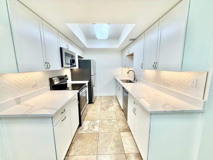 8546 E Bellview St - 8546 E Bellview St