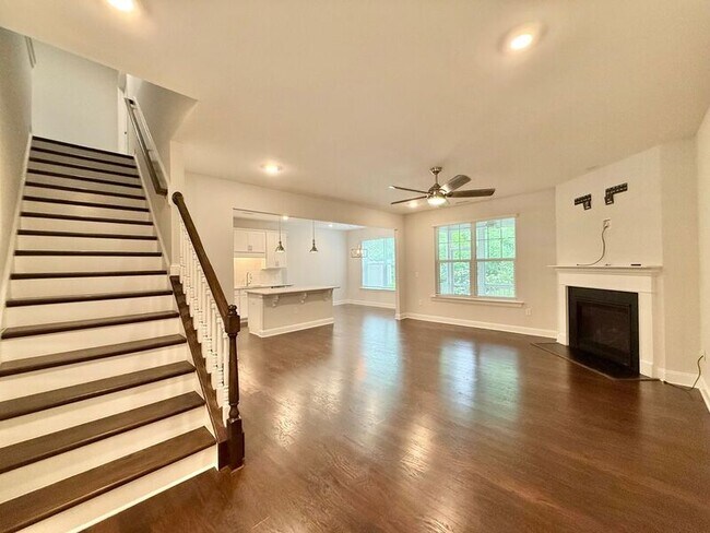 Foto del edificio - 414 Shale Creek Dr