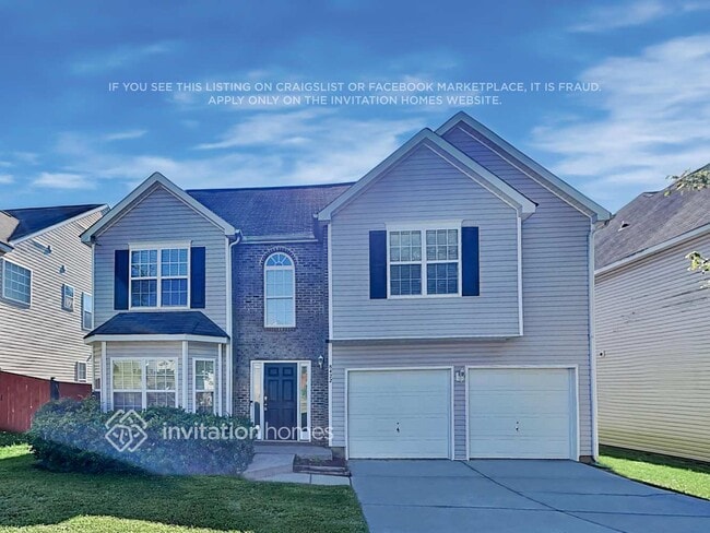 Building Photo - 8422 Oak Dr