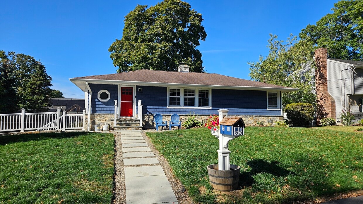 Foto principal - 75 Florence Ave