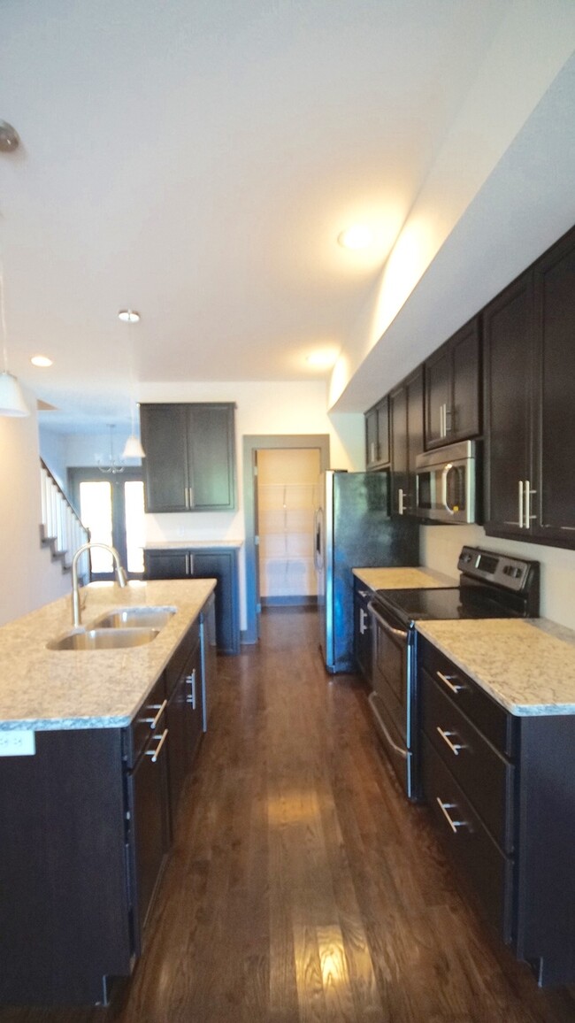 Building Photo - 86 Promontory Ln