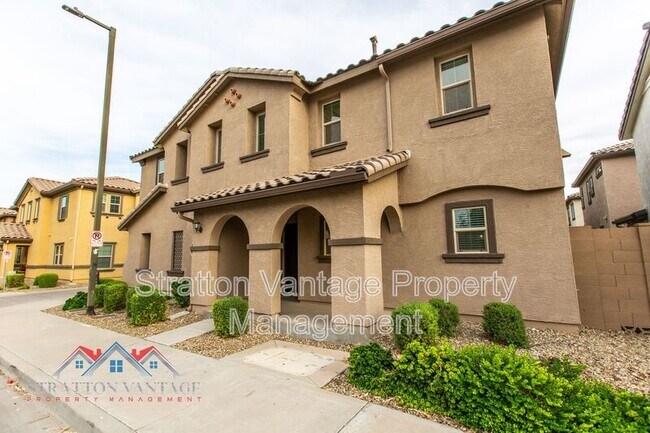 Building Photo - 16405 W Latham St